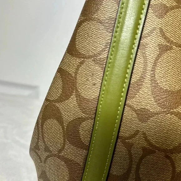 Coach Green Kristy Canvas Bag & wallet - Picture 5 of 12